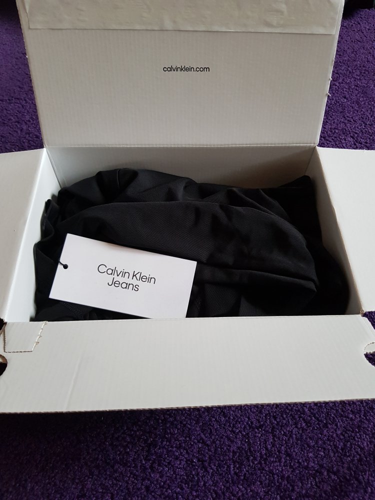 Schmaler Unisex Mesh-Hoodie ungetragen / Originalverpackung!