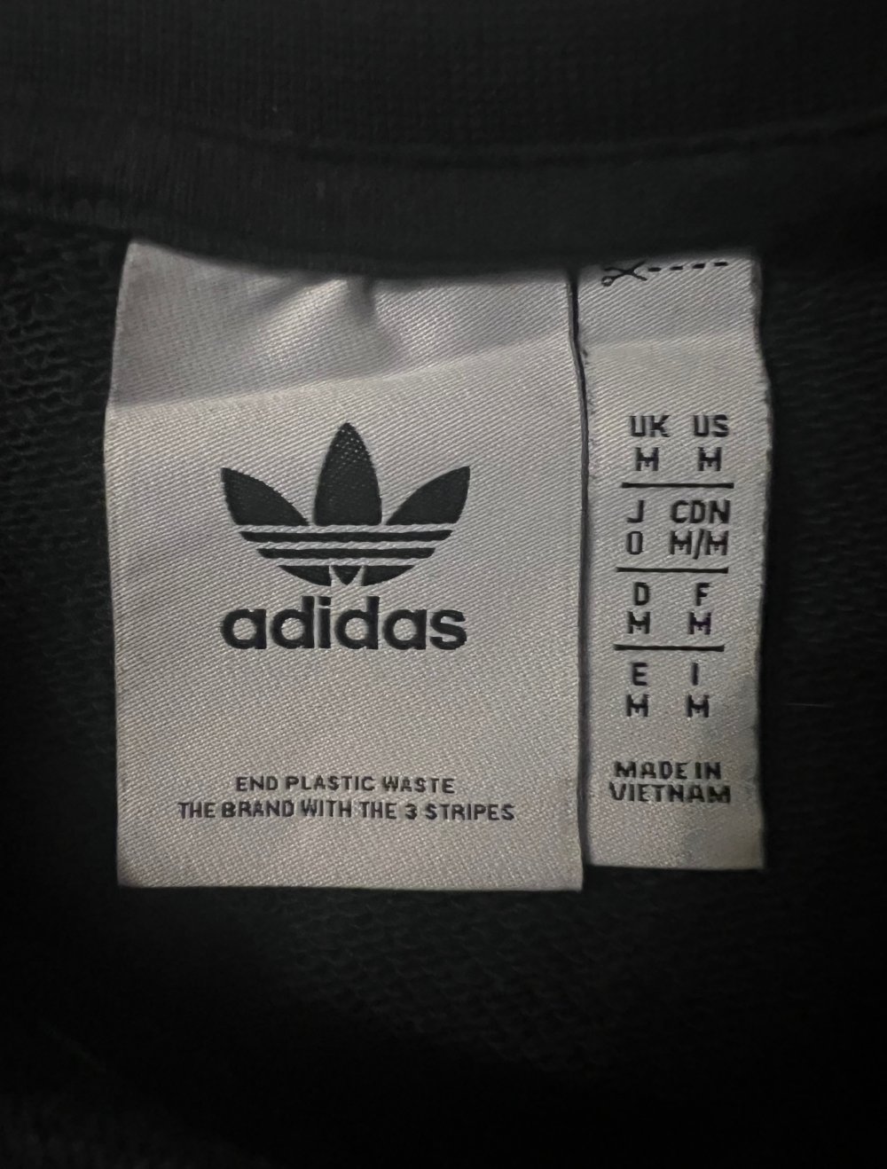 Adidas pulli