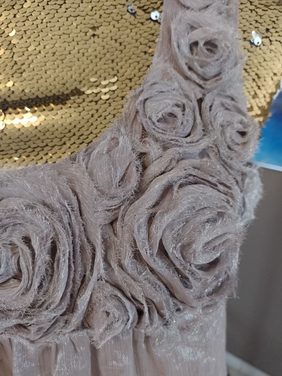 Fransa. Wunderschönes Abendkleid, Partykleid.  