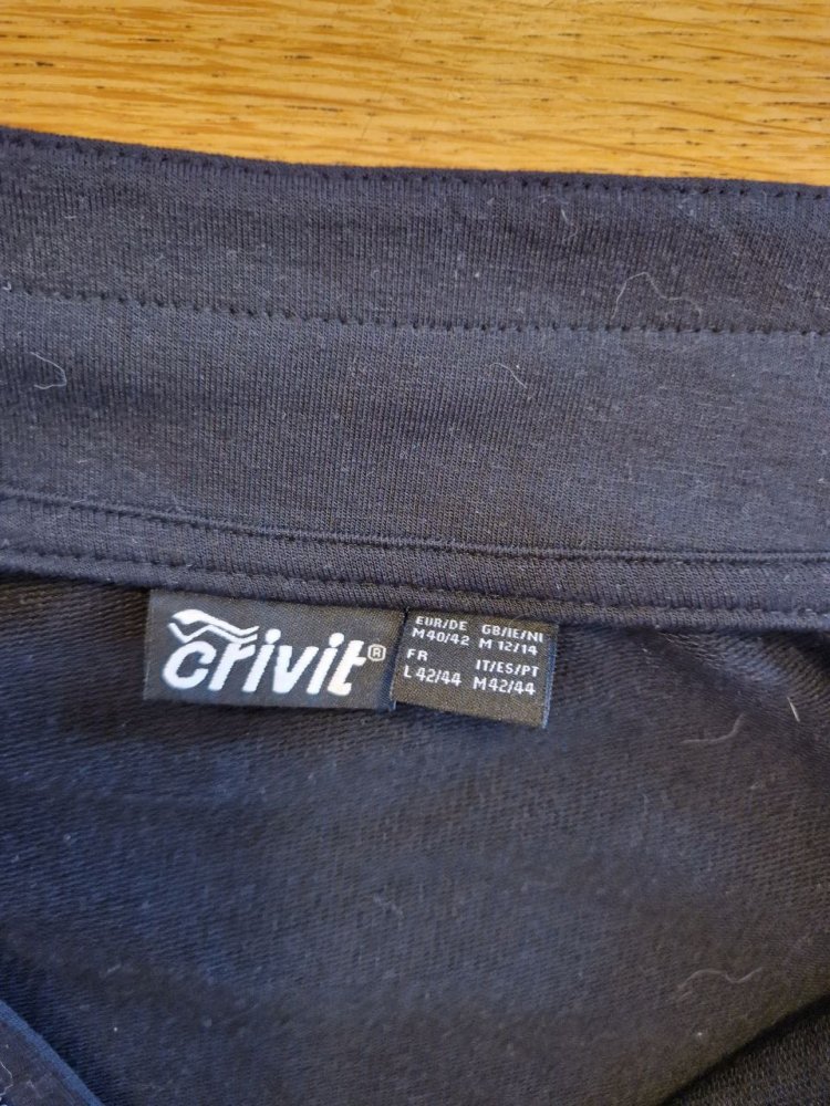 Crivit.  Schöner Pullover, Strickjacke, Blazer. Größe M