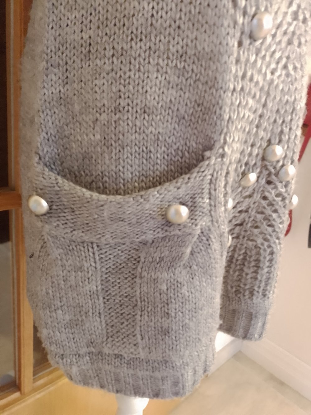 Best-Emilie. Schöne gestrickte graue Weste. 35% Wolle. Größe S.