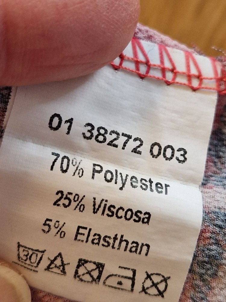 Wie neu. Via Cortesa. Schönes T-Shirt - Bluse - Top . 