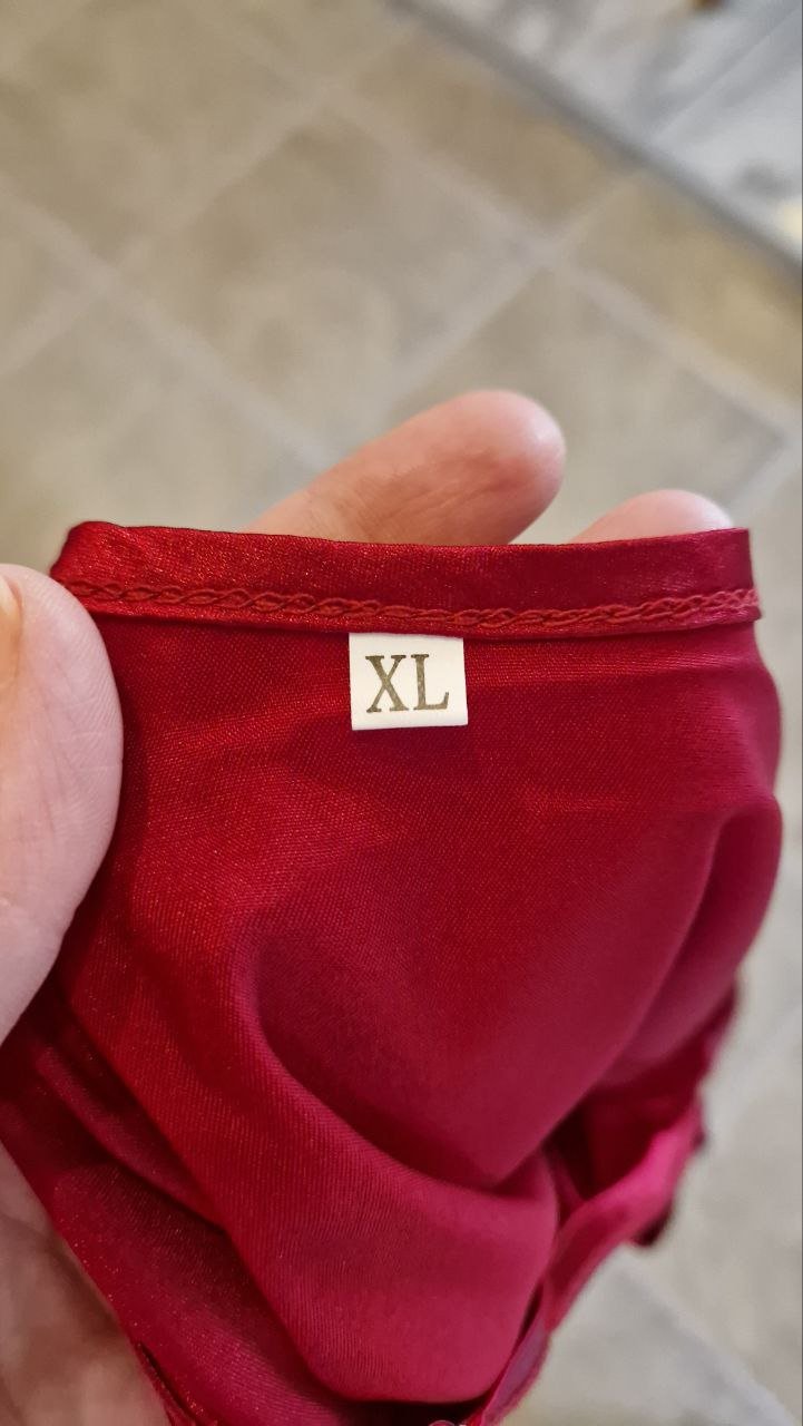 Damen Schlafanzug. Pyjama Set, Nachtwäsche.  Satin.  Größe XL. 