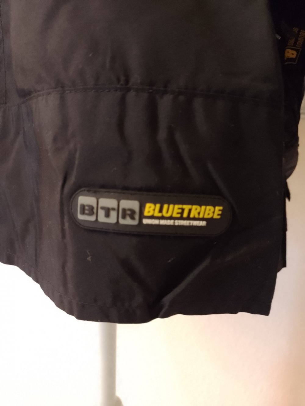 Bluetribe. Leichte stylische schwarze Jacke. Große L.