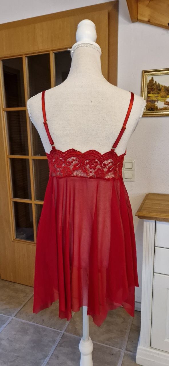 Set. Nachthemd +Tangas . Nachtwäsche. Dessous. Größe L.  
