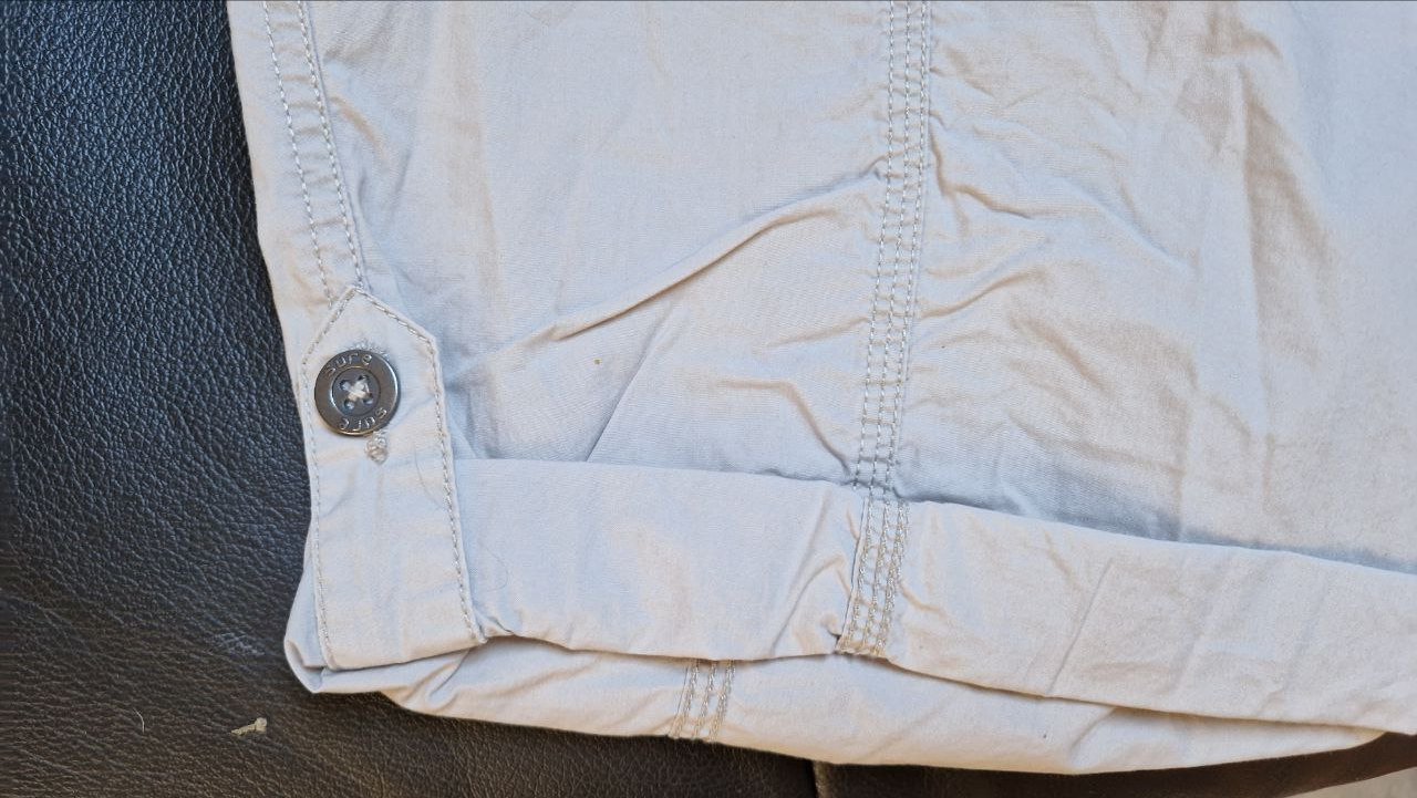 Sure. Bequeme leichte Shorts.  Größe XL ( 42 ).  Baumwolle. 