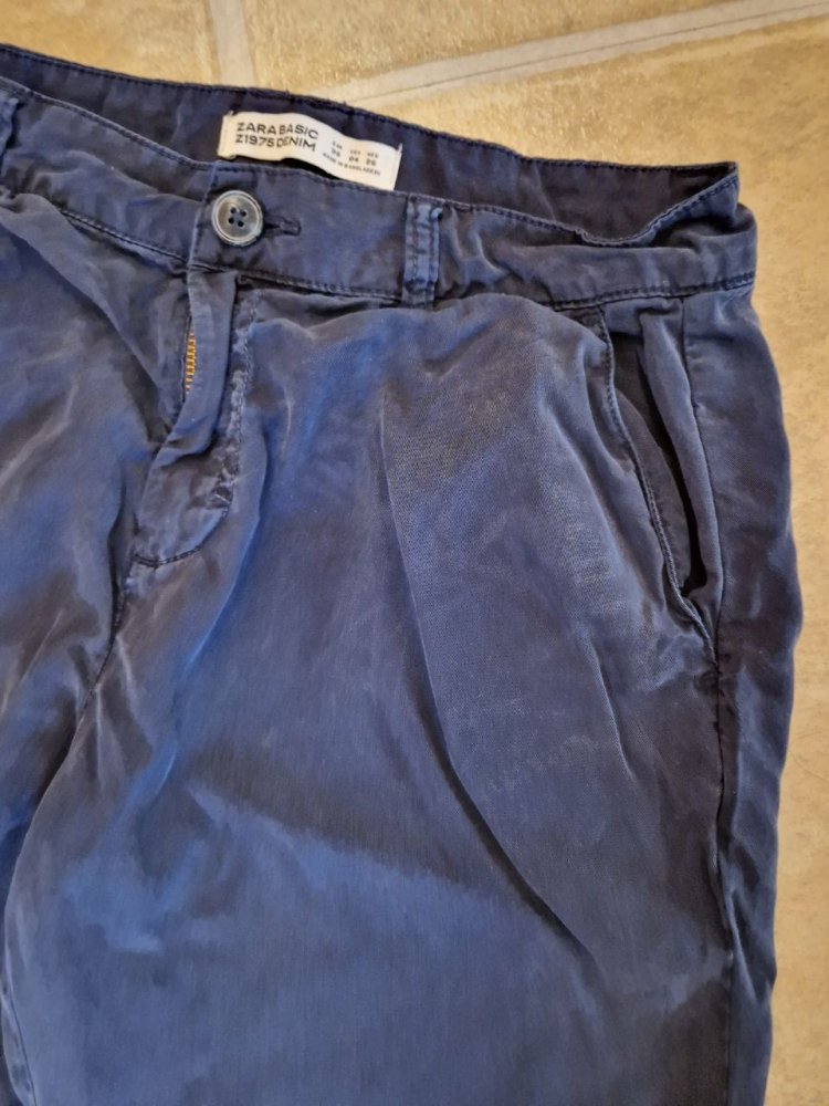 Zara. Stylische leichte Hose. Größe 36. 