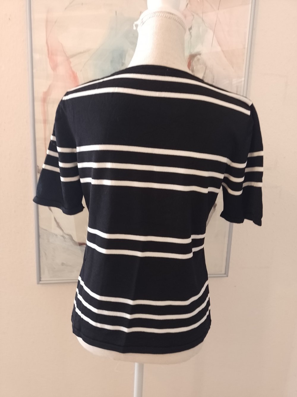 Wie neu. Elegantes T-Shirt - Bluse - Tunika. Viskose + Polyimid. Größe 42-44 
