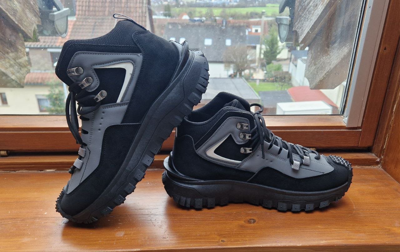 Warme Herrenstiefel, Boots, Winter Sportschuhe. Größe 43. 