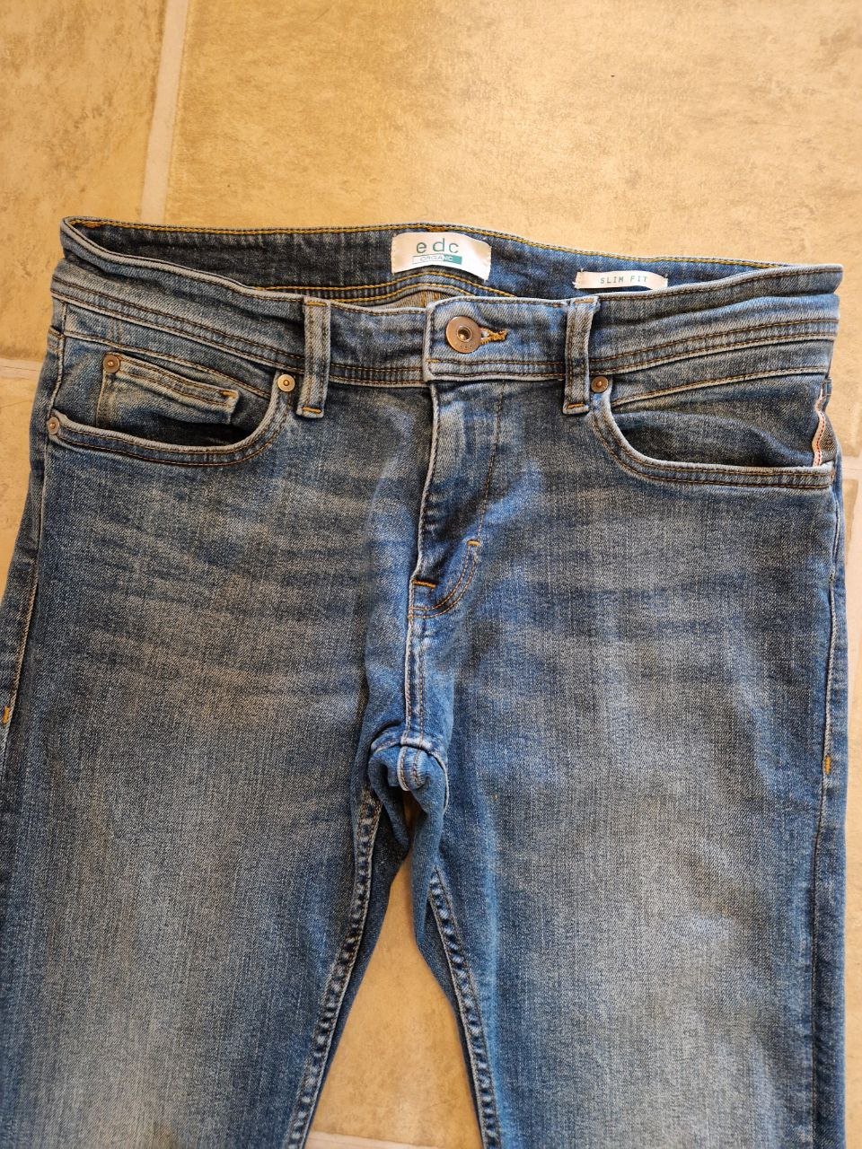 E.D.C. by Esprit.   Stylische Herrenjeans.  Größe 30/32. 