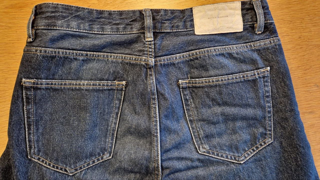 Zara. Stylische blaue Jeans.  Größe 38.  