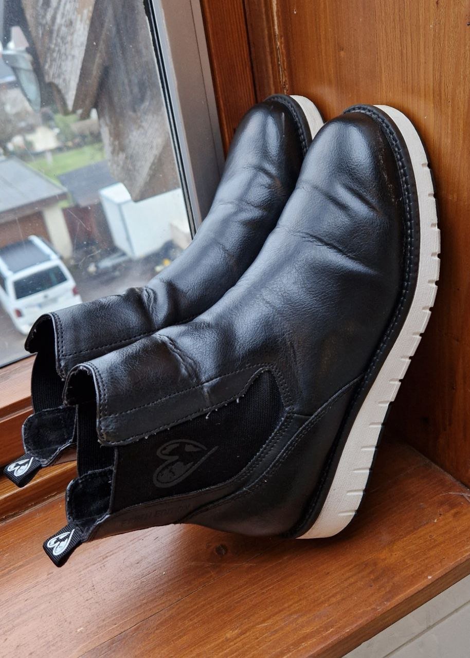 Earth Edition. Schöne schwarze Markenstiefelette. Chelsea Boots.  Größe 39. 