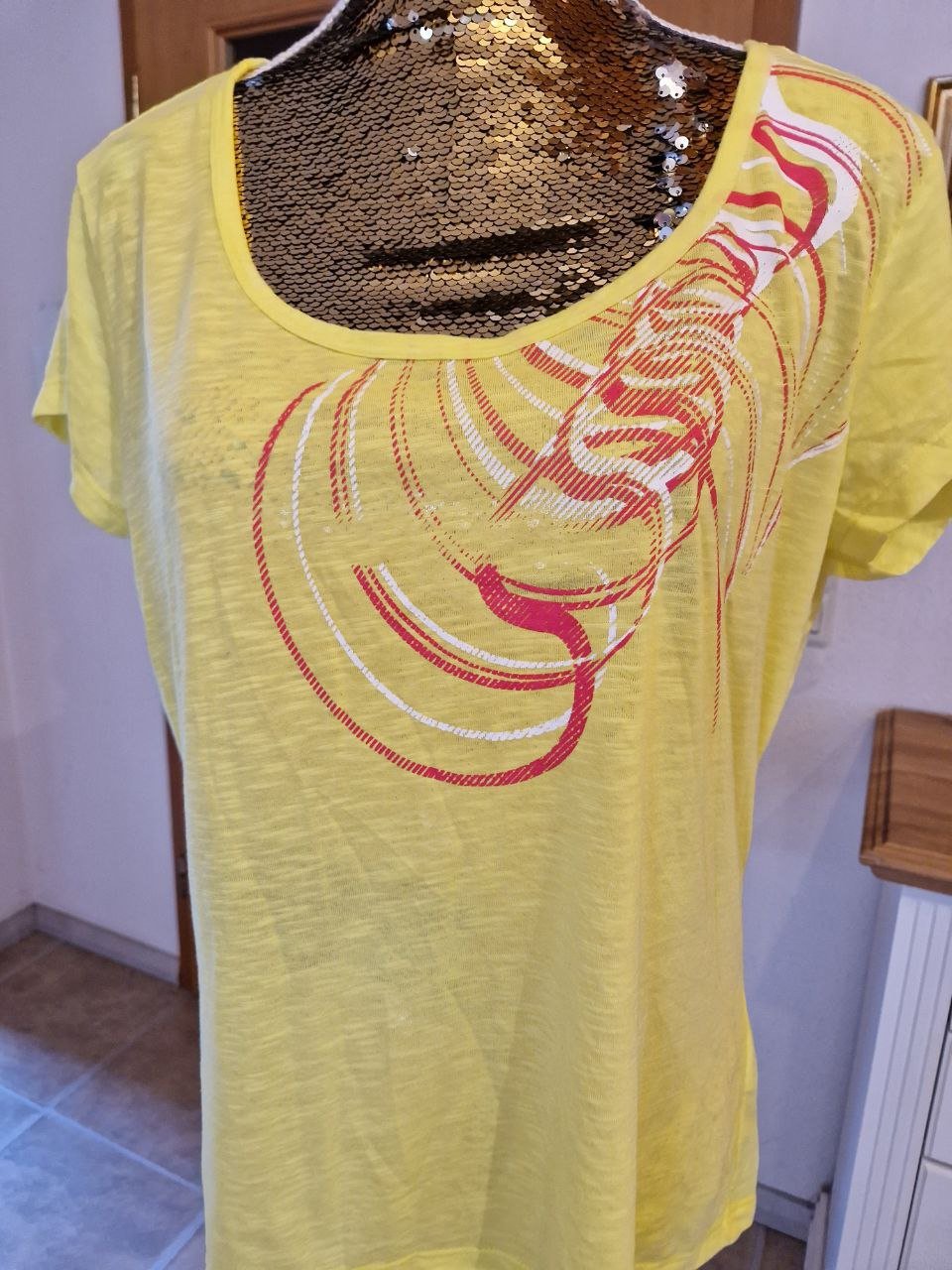 Crivit. T-Shirt - Tunika - Bluse. Größe L.