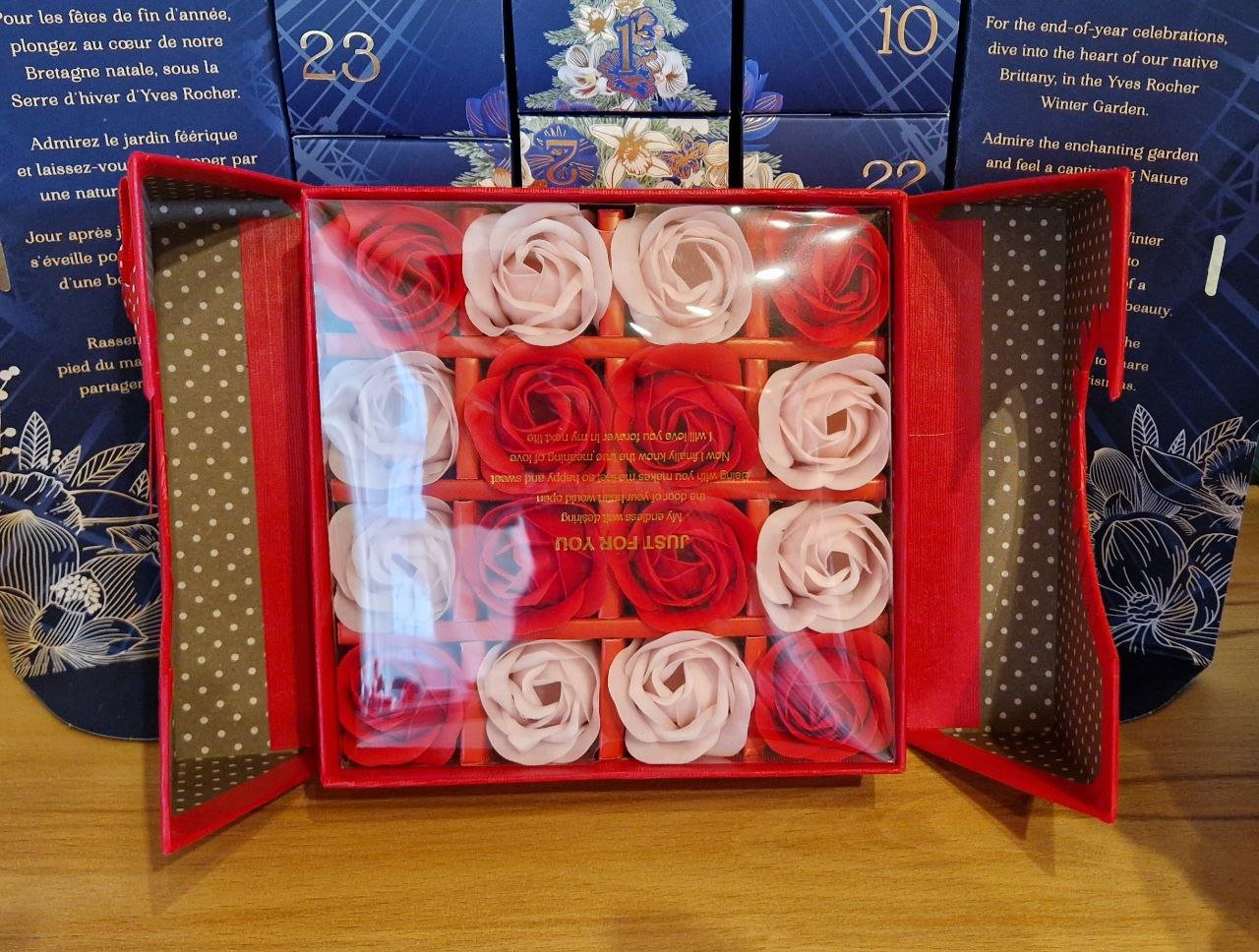 Rosen Seifenblume Geschenkbox. Geschenk für Valentinstag