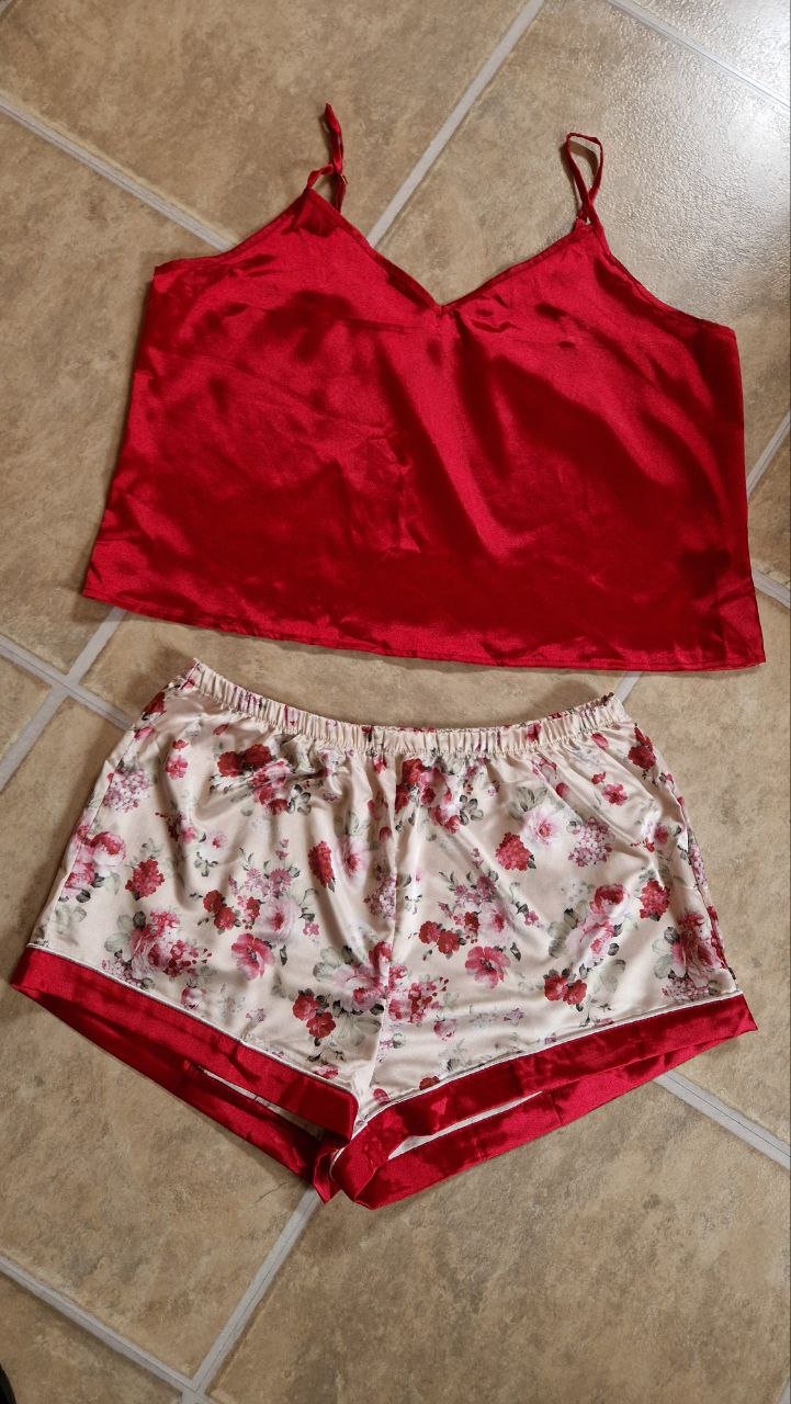 Damen Schlafanzug. Pyjama Set, Nachtwäsche, Dessous. Größe XL. 