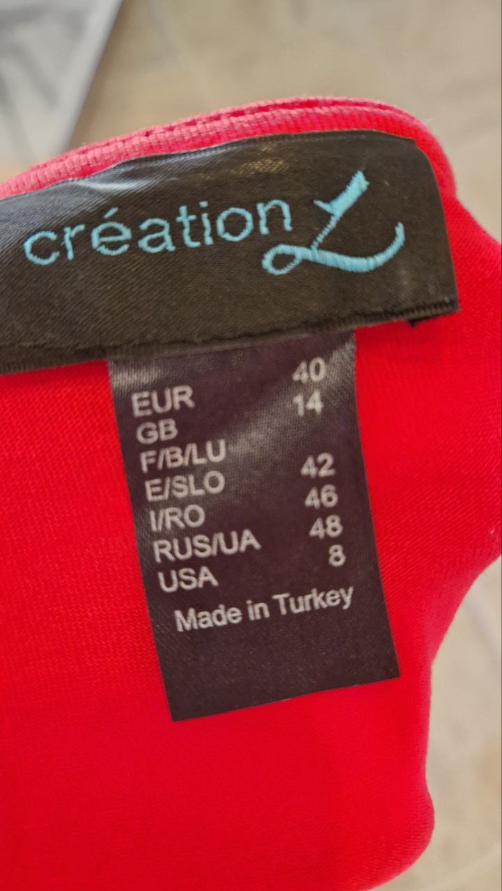 Creation. Elegante Bluse - Tunika.   Größe L ( 40 ). Viskose + Elastan. 