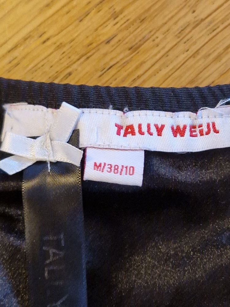 Tally Weijl. Schönes Sommerkleid. Schwarzes Partykleid. Große 38.