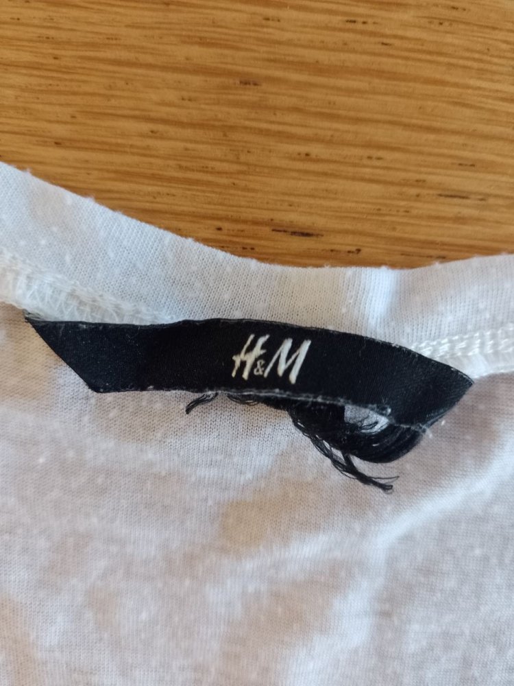 H&M. Top.  Polyester + Baumwolle.  Größe M.  