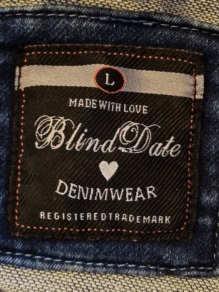 Blind Date. Stylische Damen-Jeansjacke. Größe L (passt aber für Größe M)