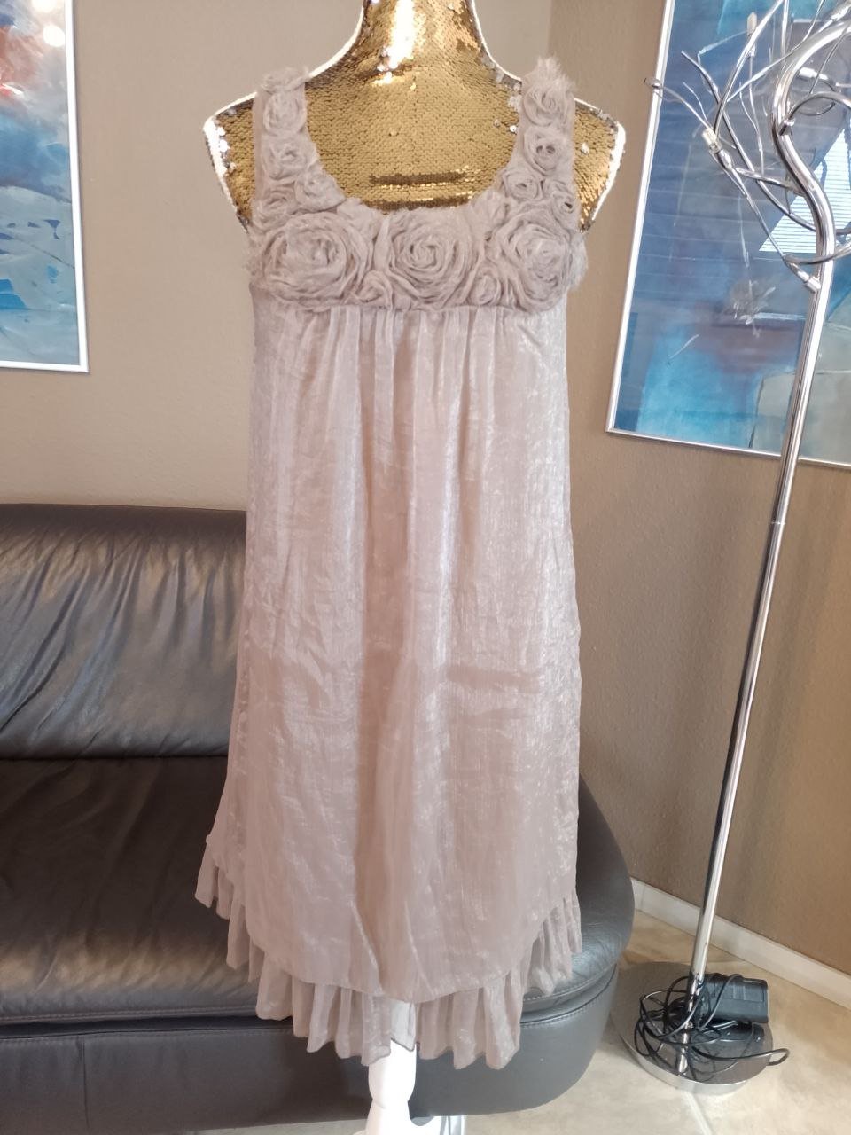 Fransa. Wunderschönes Abendkleid, Partykleid.  