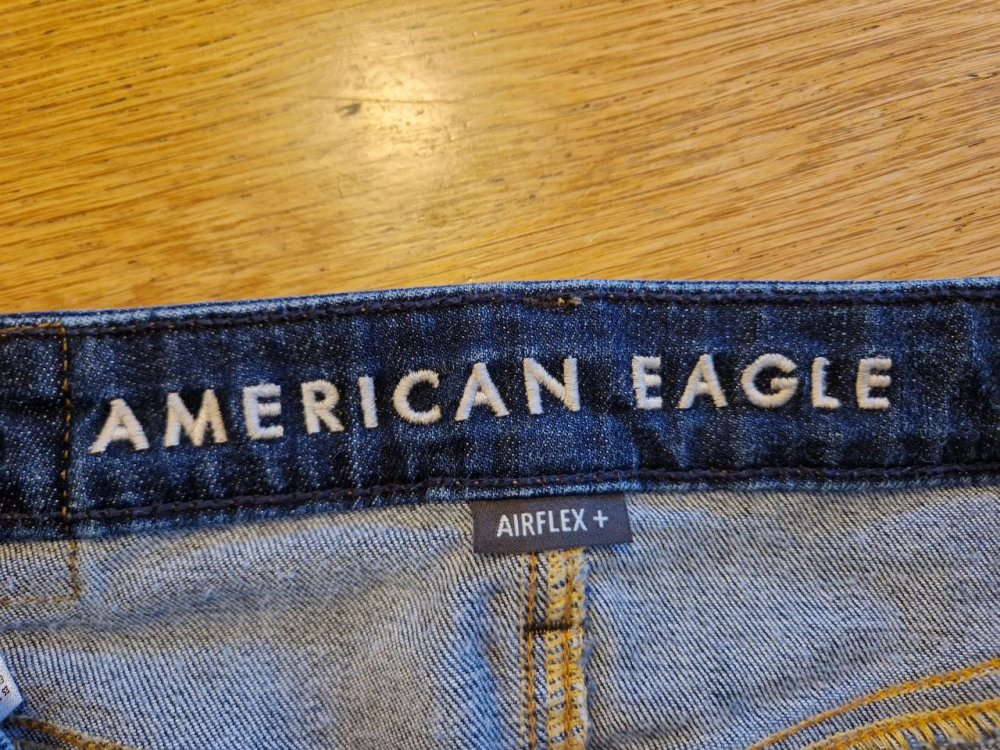 American Eagle. Stylische Jeans. Größe 30/32. 