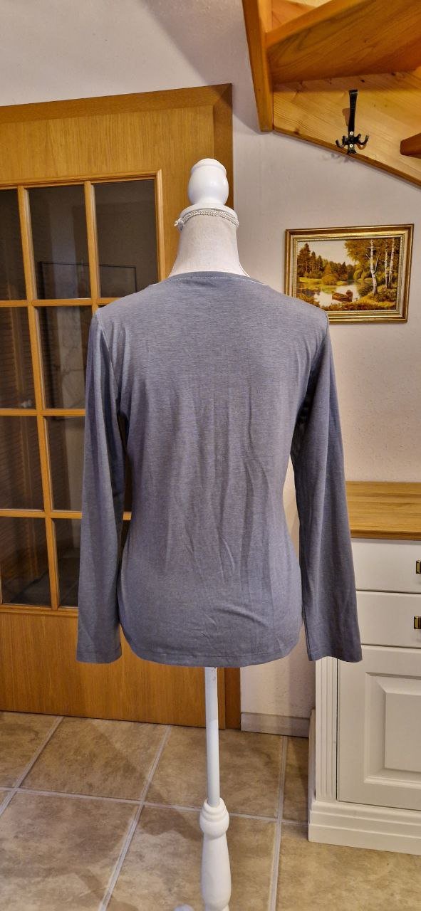 Betty Barclay. Schöner grauer Pullover, Sweatshirt, T-Shirt. Größe S. 