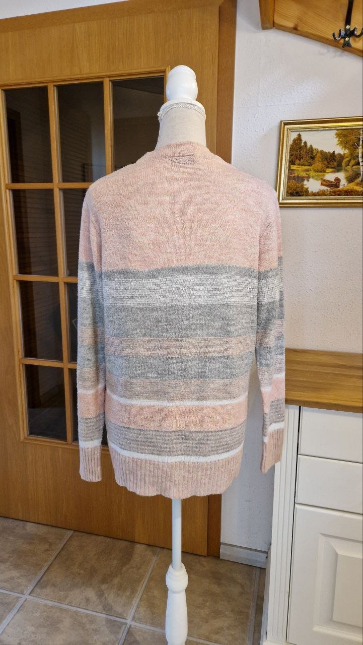 Laura Torelli. Bequemer Pullover.  Größe S-M. 