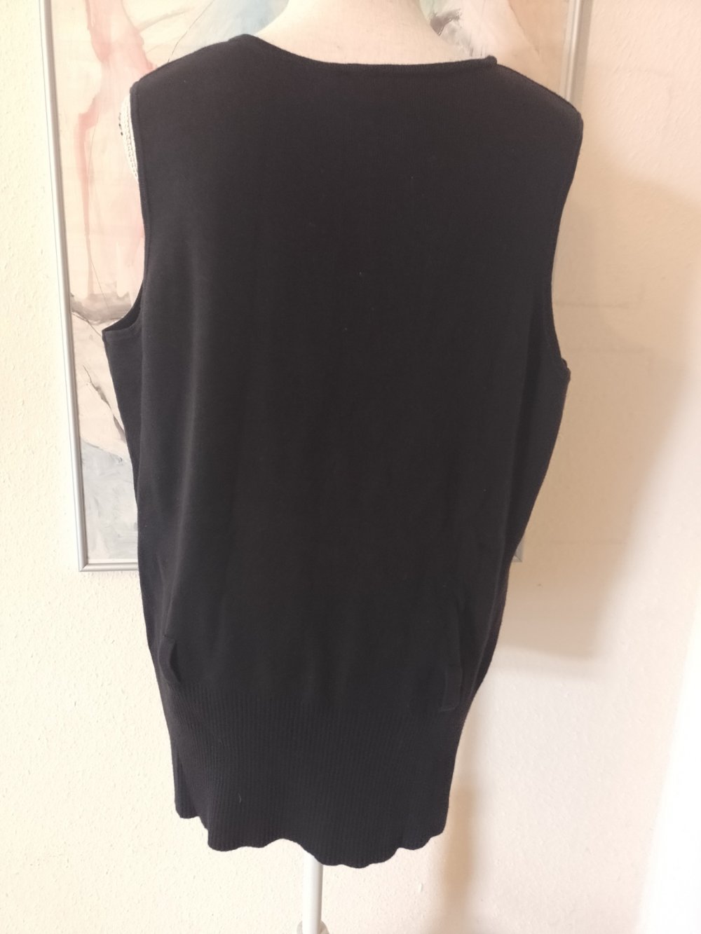 Alba Moda. Klassische gestrickte schwarze Weste . 100% Baumwolle. Größe XL.