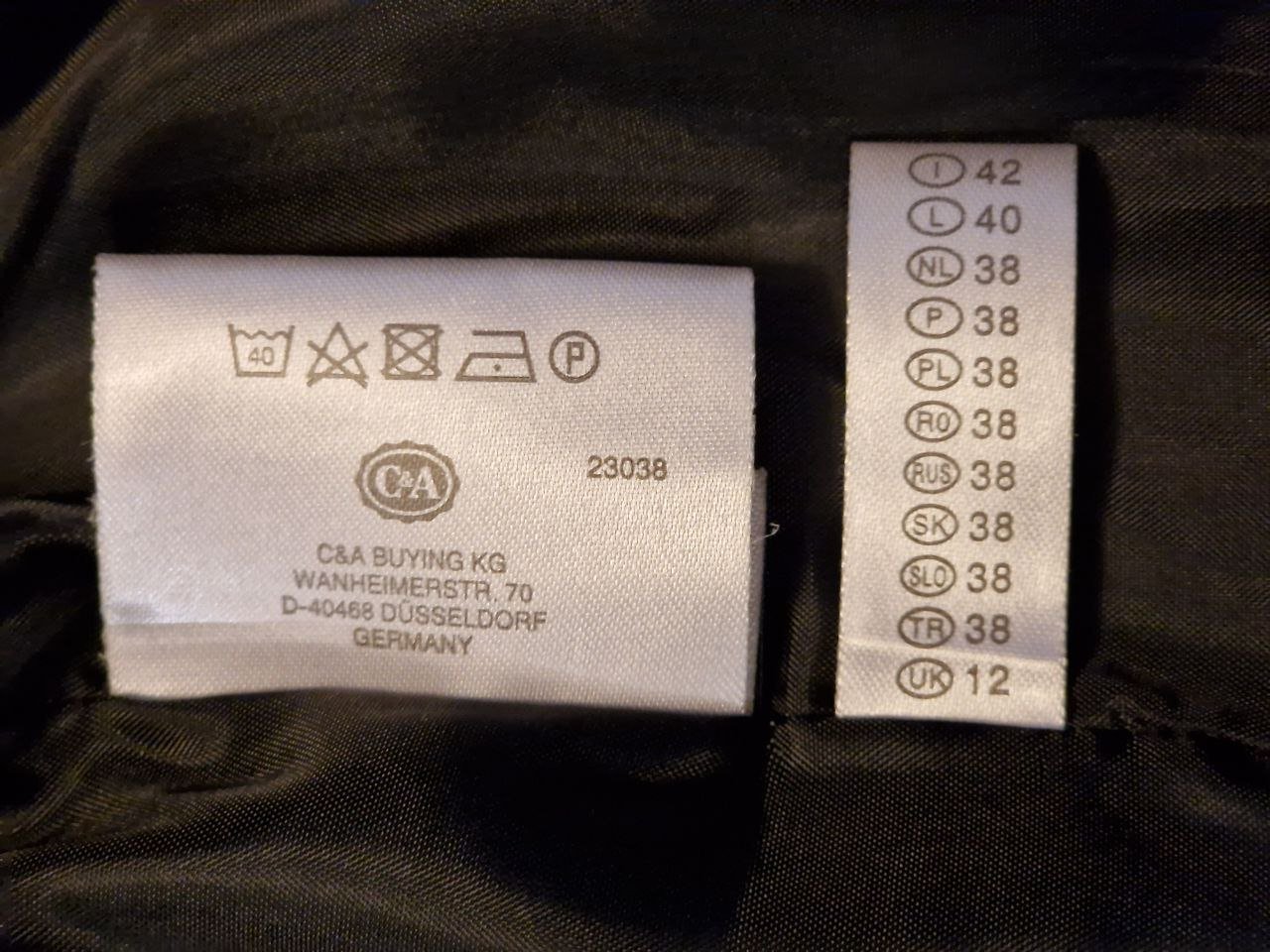 C&A.  Klassischer grauer Rock.  Gefüttert. Polyester + Viskose.  Größe 38.