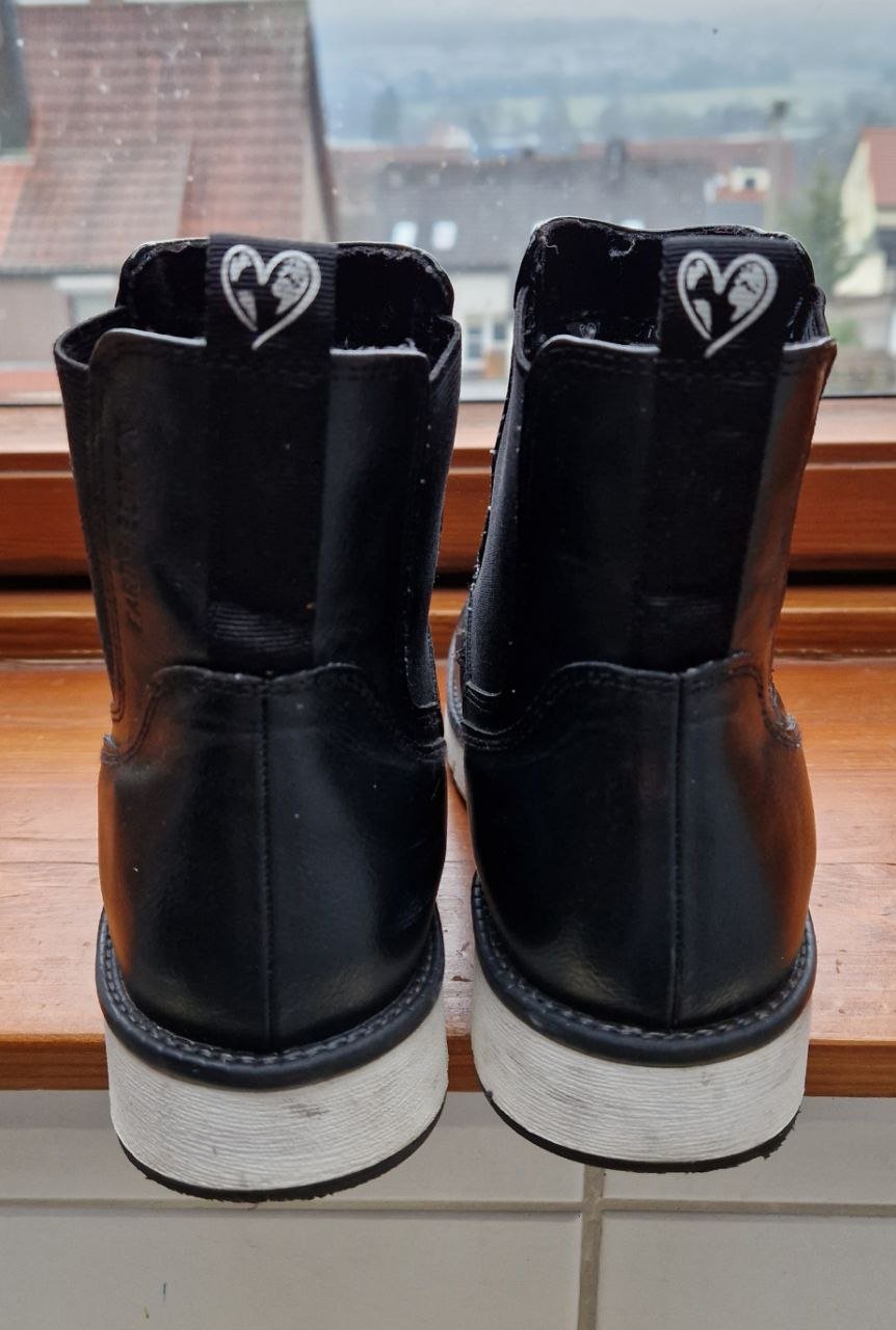 Earth Edition. Schöne schwarze Markenstiefelette. Chelsea Boots.  Größe 39. 