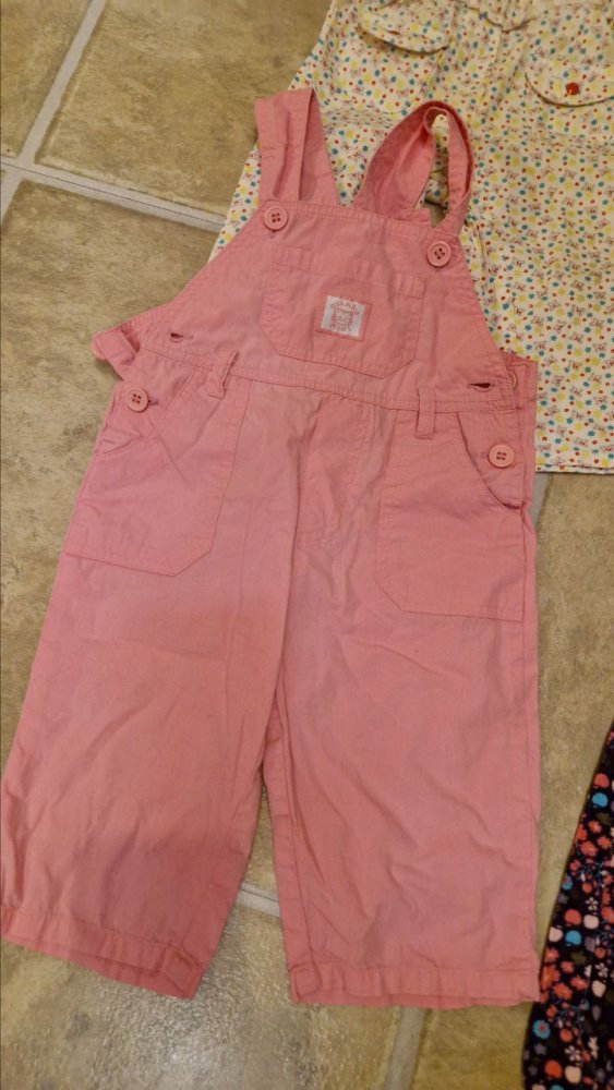 Kinderbekleidungspaket Gr. 68. Für Mädchen. 8 Teile. 