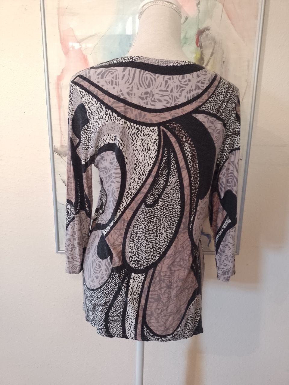 Elegante Bluse - Tunika.  Viskose + Elastan.  Größe M-L. 