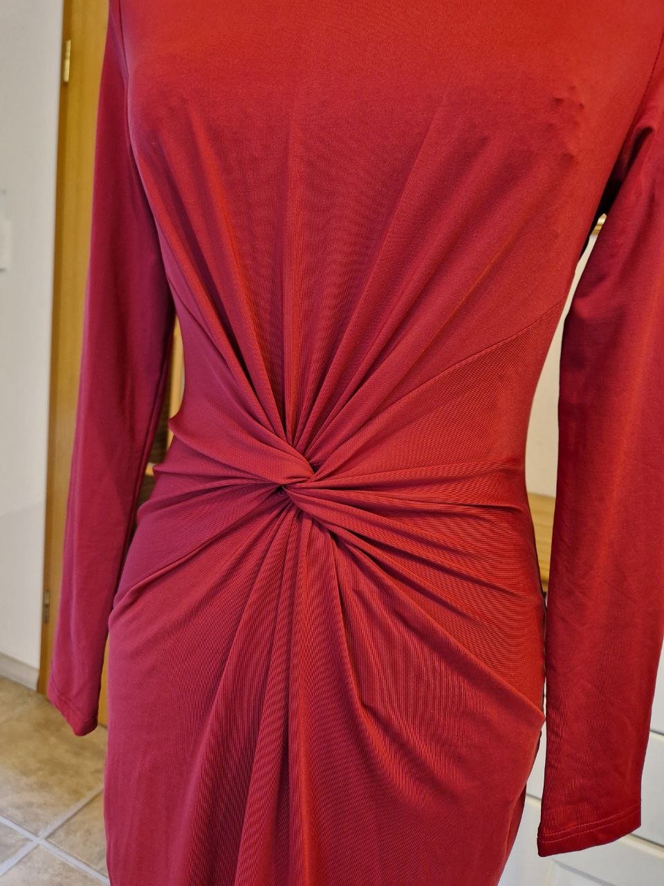 Schönes Abendkleid. Partykleid, Strickkleid. Große 36-38.