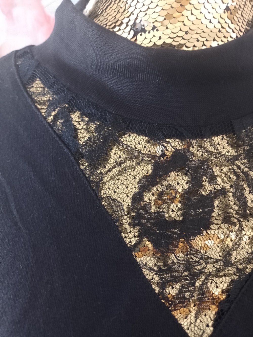 Pure Wear. Wie neu. Elegantes schwarzes T-Shirt - Bluse - Tunika.