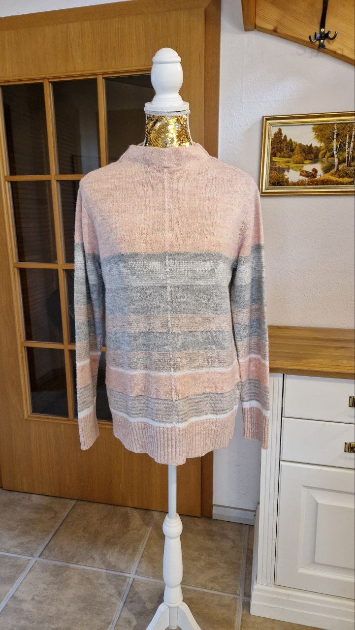Laura Torelli. Bequemer Pullover.  Größe S-M. 