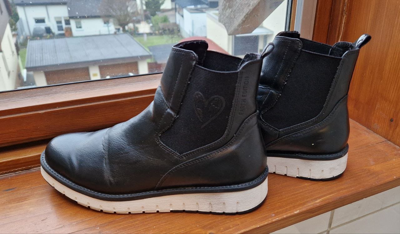 Earth Edition. Schöne schwarze Markenstiefelette. Chelsea Boots.  Größe 39. 