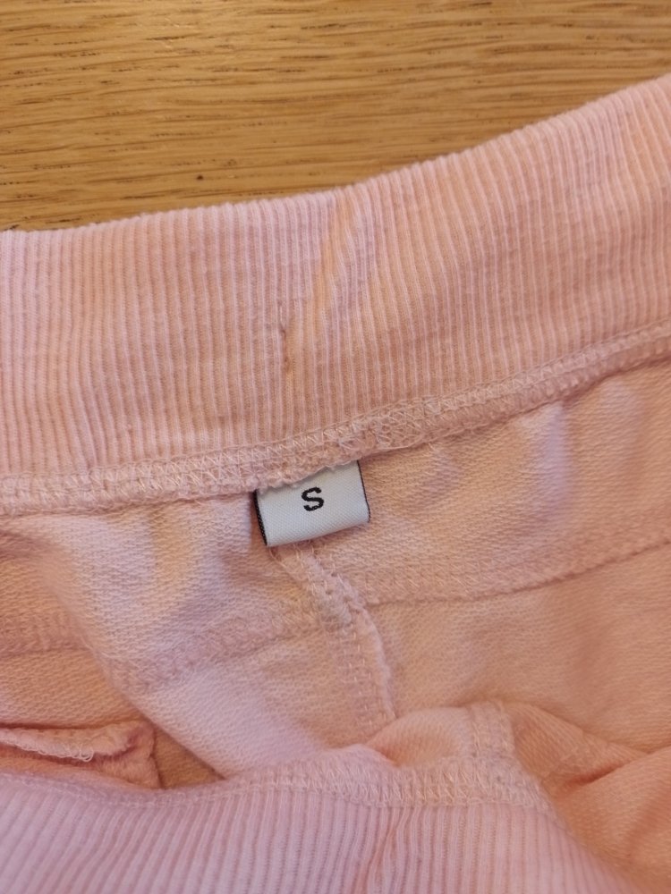 Bequeme Shorts. Baumwolle+Polyester. Größe S.