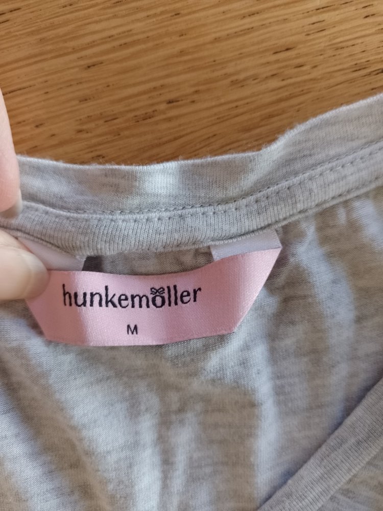 Wie neu. Hunkemöller. Elegantes T-Shirt - Bluse - Tunika mit Spitze. Größe M.