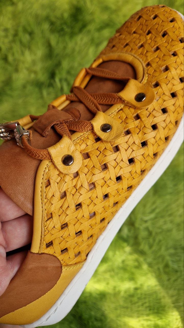 Neu. Cosmos. Weiche atmungsaktive Lederschuhe, Halbschuhe. Größe 39.
