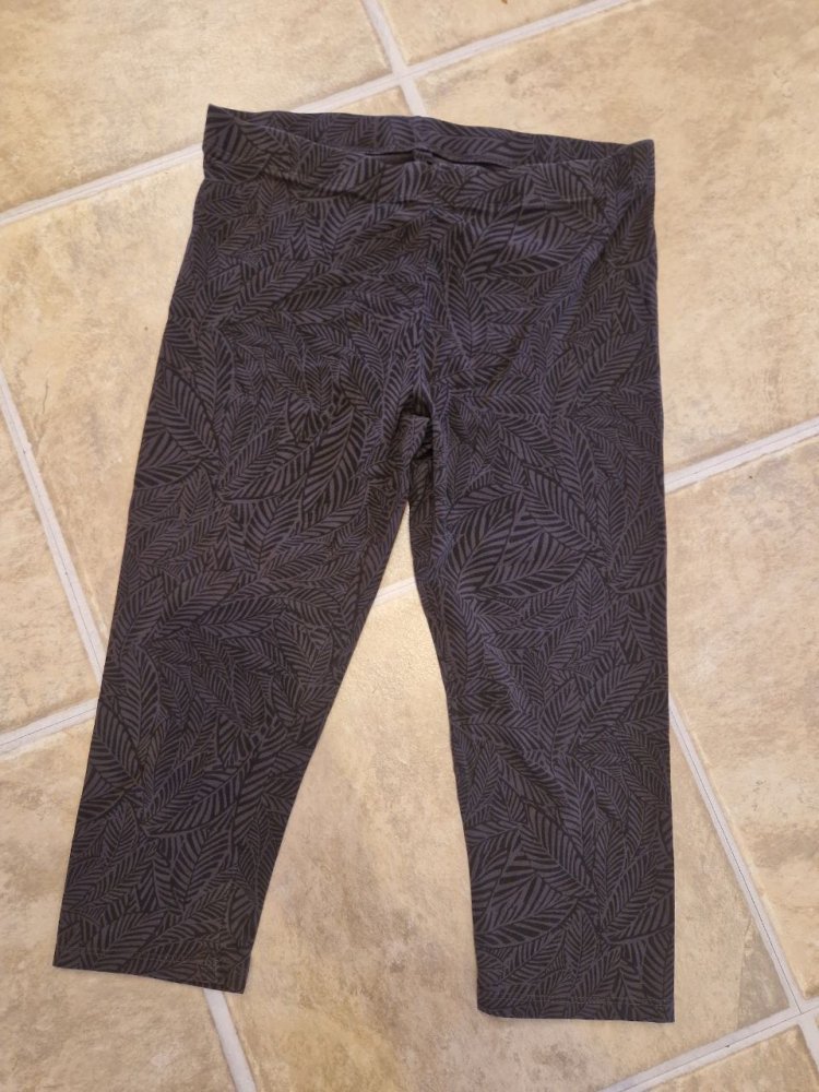 C&A.  Leggings - Capri.  Wie neu.   Größe M.  Baumwolle. 