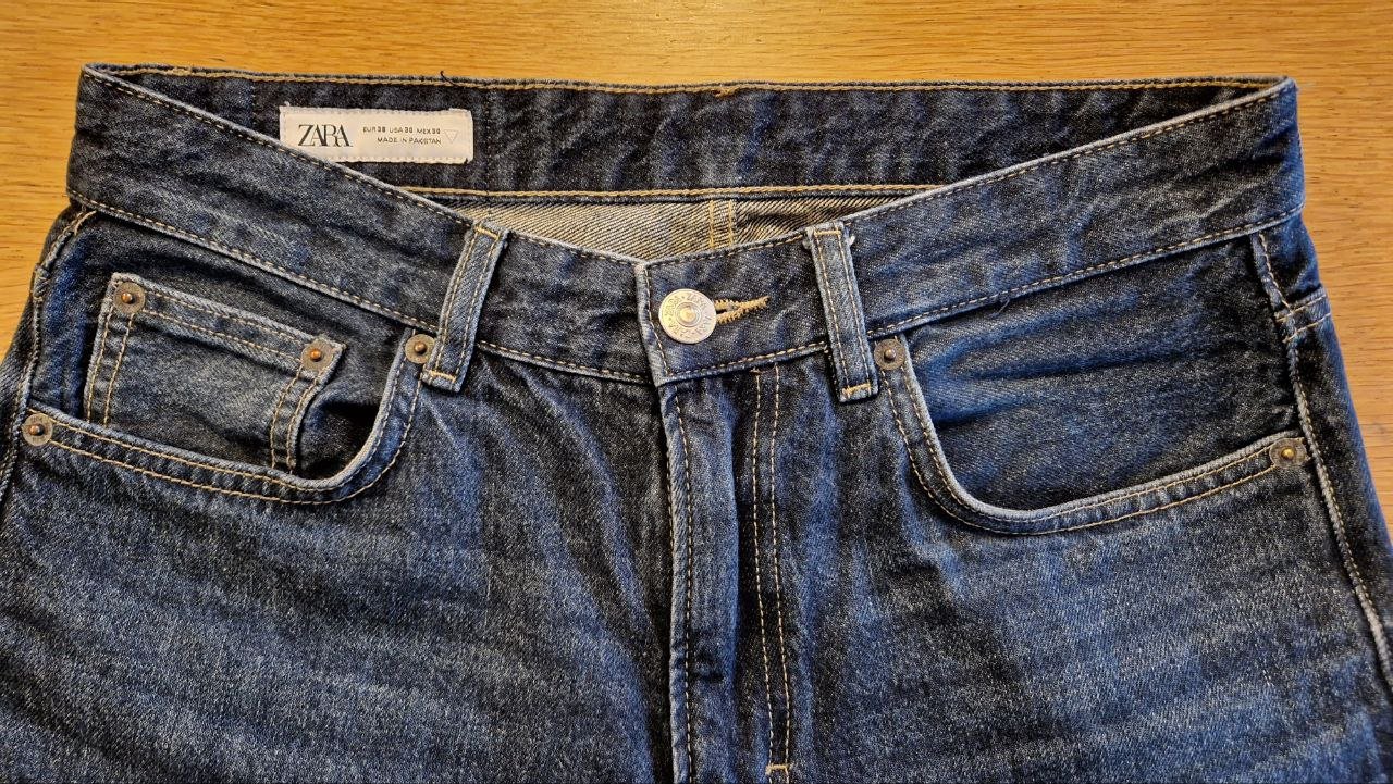 Zara. Stylische blaue Jeans.  Größe 38.  