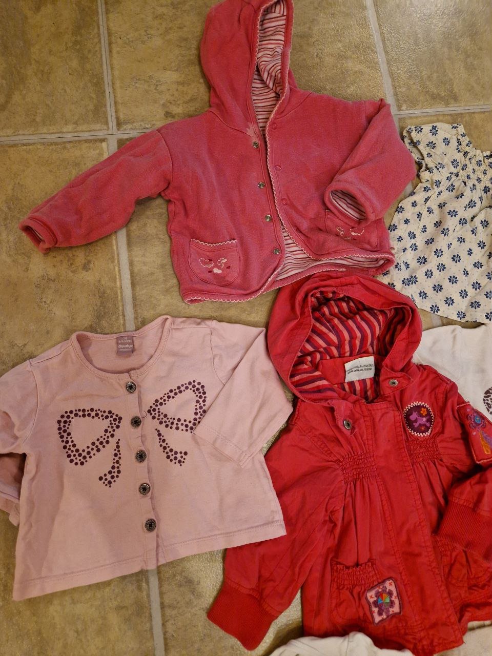 Babykleidungspaket. Größe 74.  Für Mädchen. 12 Teile. 