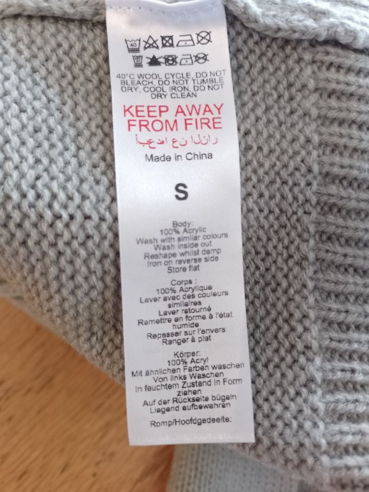 Dorothy Perkins. Neu. Warmer schöner Pullover. Große S-M. 