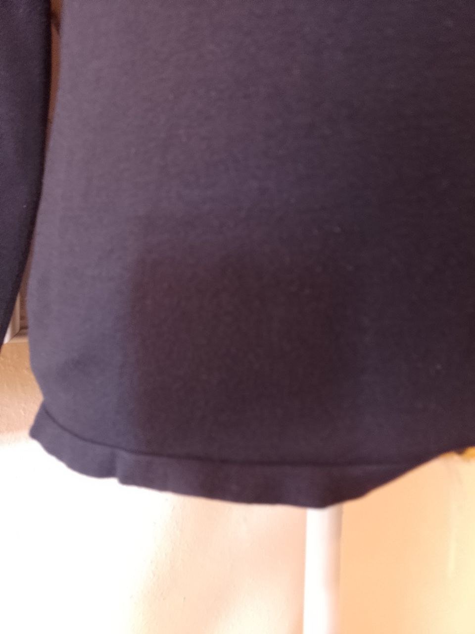 Blauer Pullover. Größe S.  Baumwolle + Polyester.