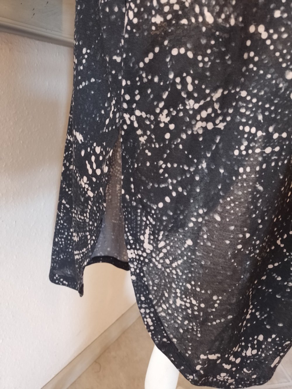 H&M. Stylishe leichte Strickjacke - Blazer. Größe M.