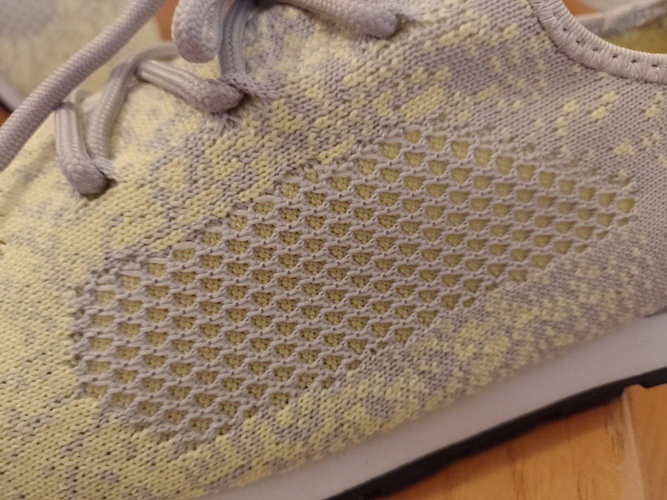 Lynfield. Neu stylische Sneaker. Sportschuhe. Größe 40.