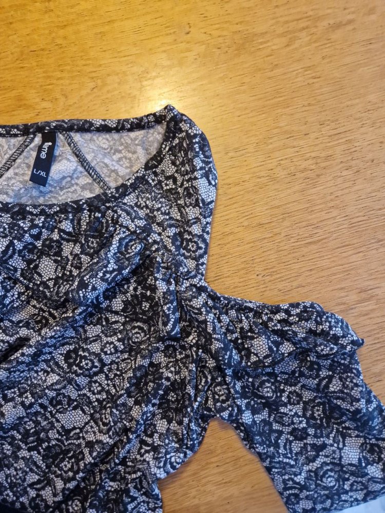 Flame. Elegante schwarze Bluse - Top- Tunika.  Größe L/XL. 