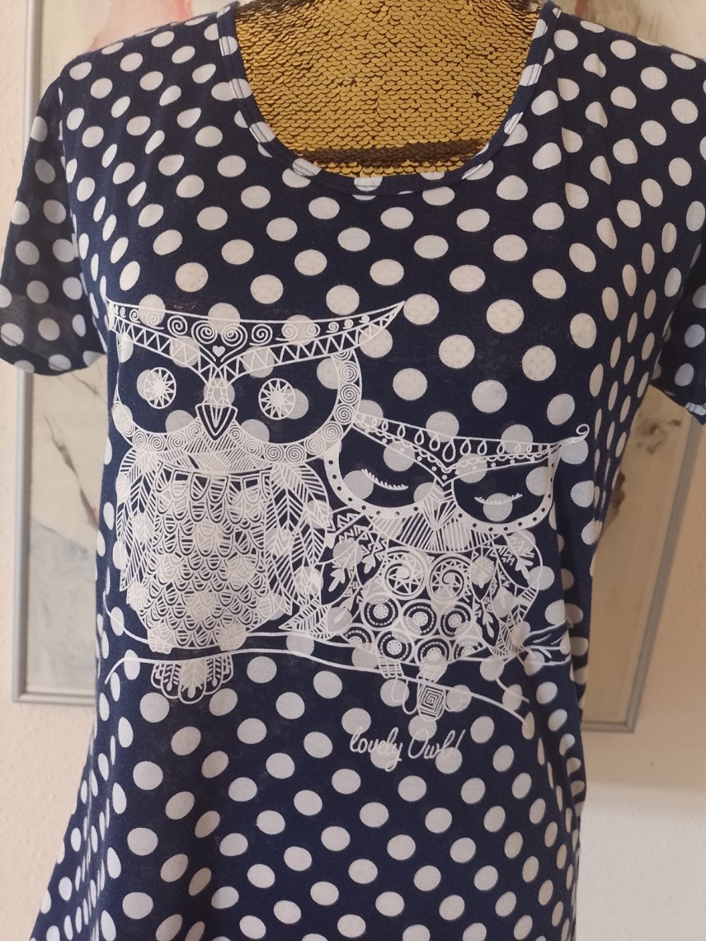 Schönes T-Shirt - Top. Größe 38. Polyester. 