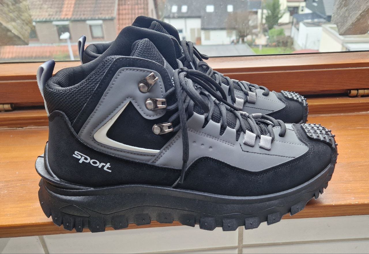 Warme Herrenstiefel, Boots, Winter Sportschuhe. Größe 43. 