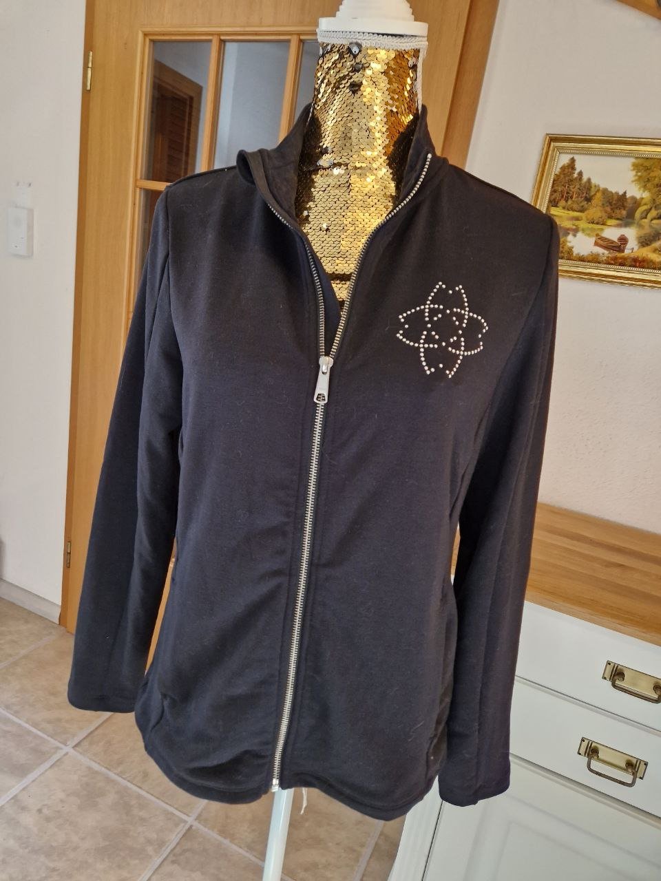 Crivit.  Schöner Pullover, Strickjacke, Blazer. Größe M